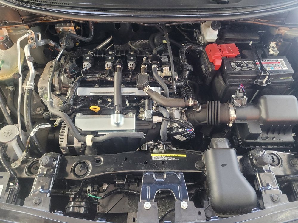 Used 2025 Nissan Versa S w/ Trunk Package image 30