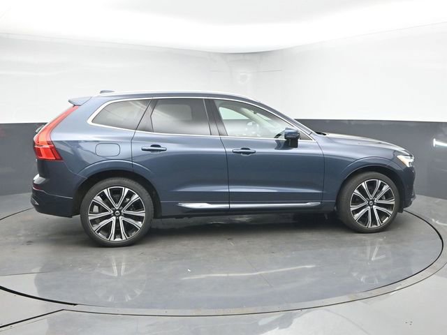 Used 2023 Volvo XC60 B5 Ultimate image 8