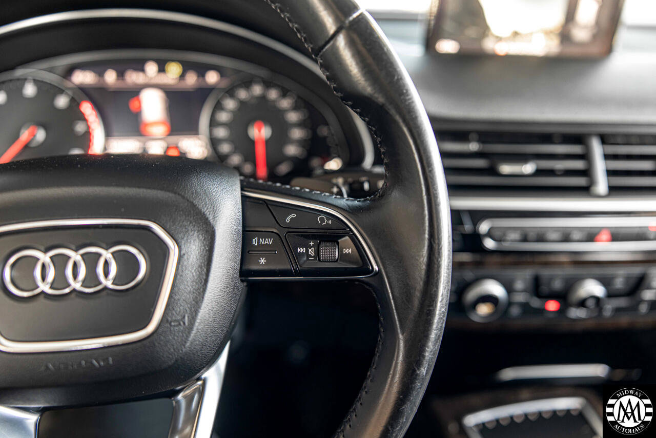 Used 2017 Audi Q7 3.0T Premium Plus image 28
