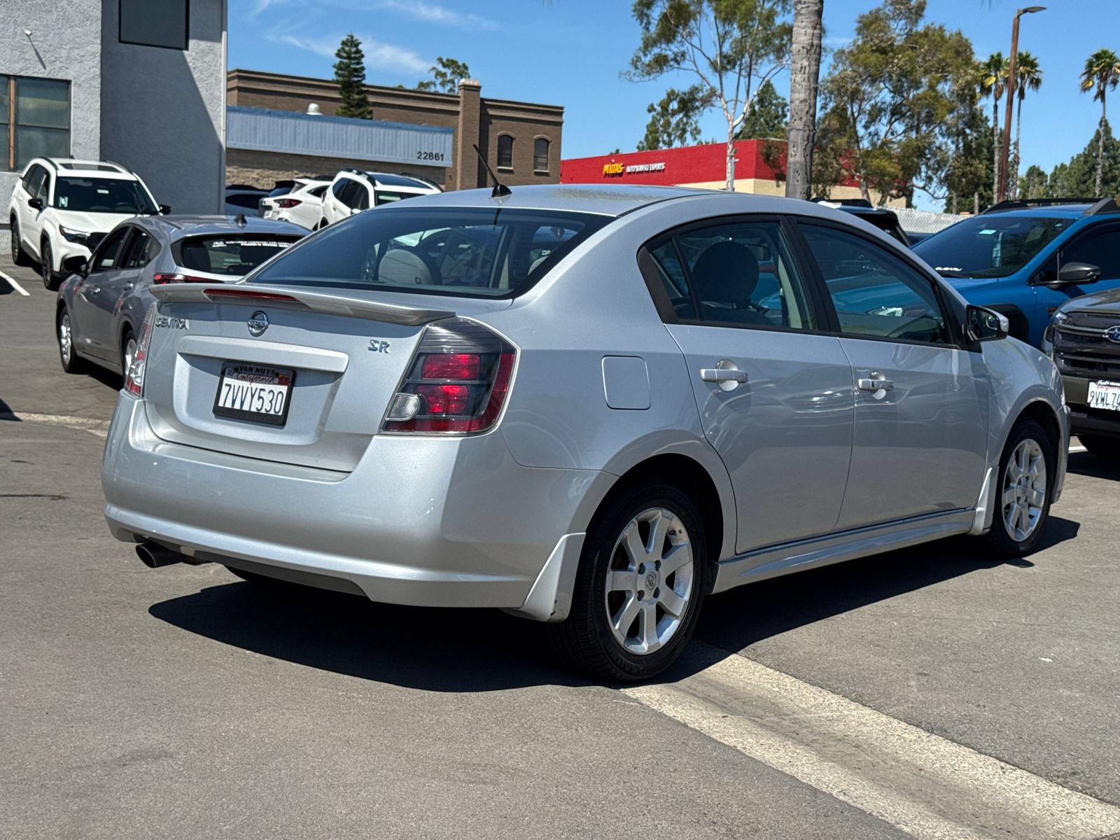 Used 2012 Nissan Sentra 2.0 SR w/ Convenience Pkg FWD image 9