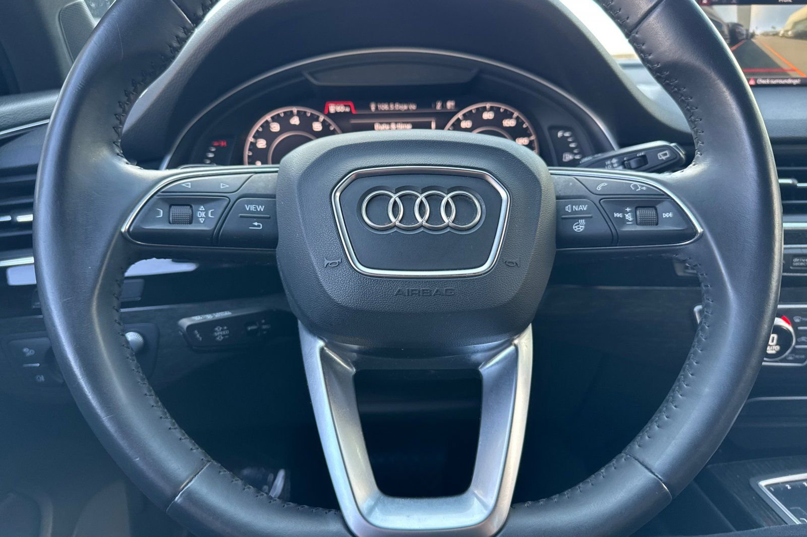 Used 2017 Audi Q7 3.0T Prestige image 31