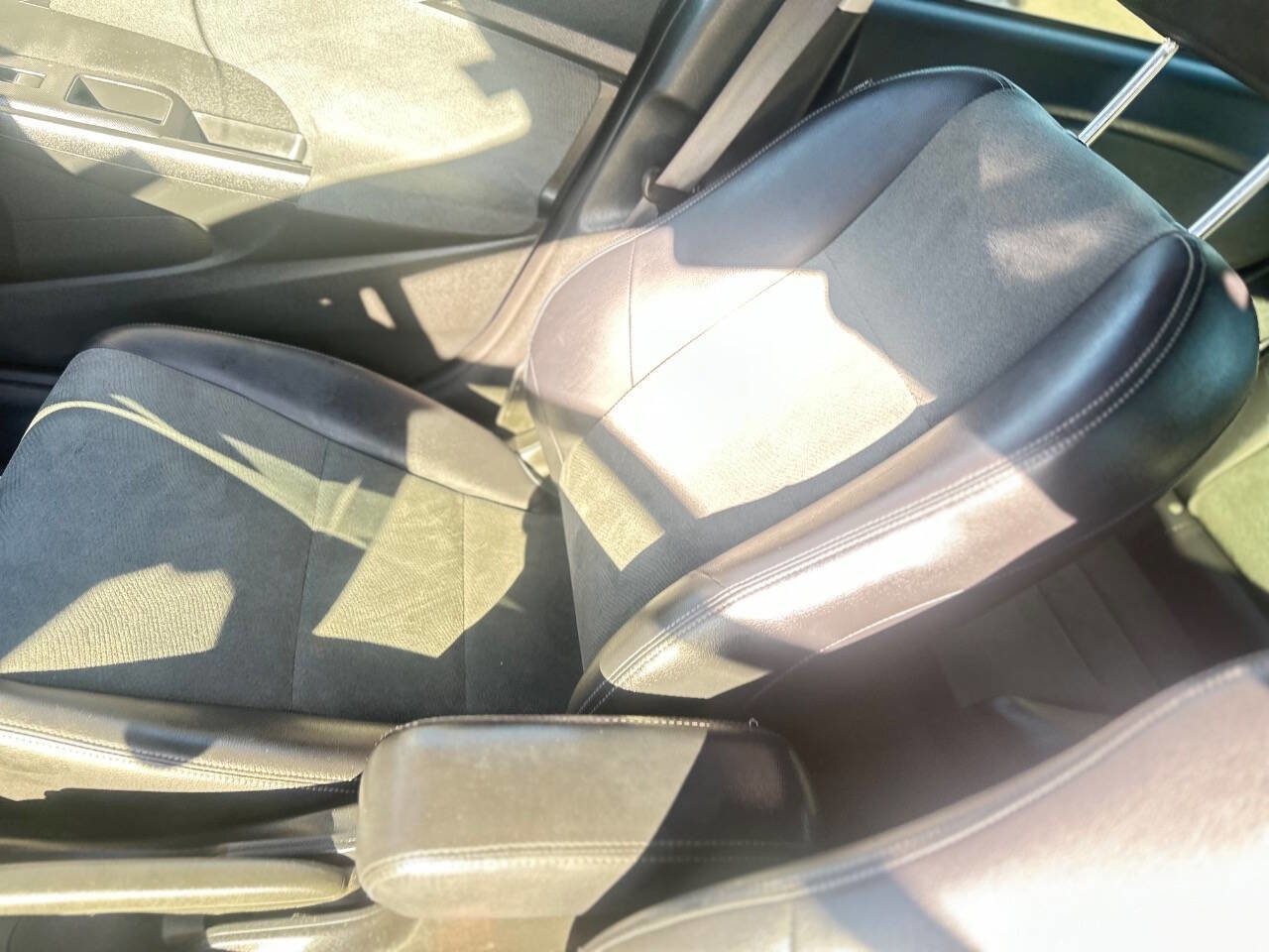 Used 2013 Honda Insight EX image 23