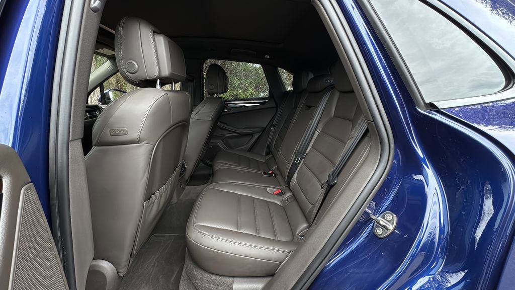 Certified 2025 Porsche Macan S image 16