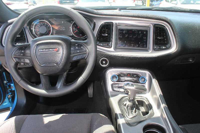 Used 2019 Dodge Challenger SXT image 12