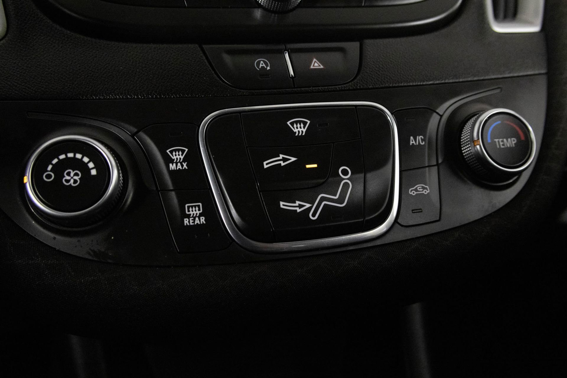 Used 2021 Chevrolet Malibu LS image 23