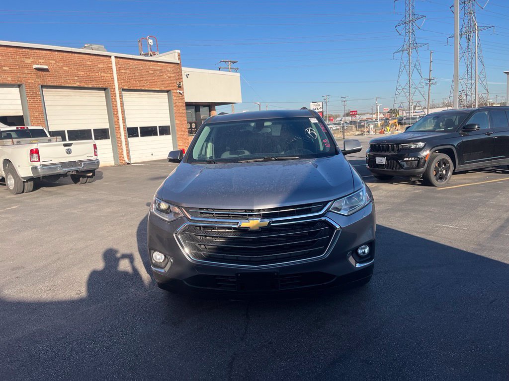 Used 2019 Chevrolet Traverse LT FWD image 1
