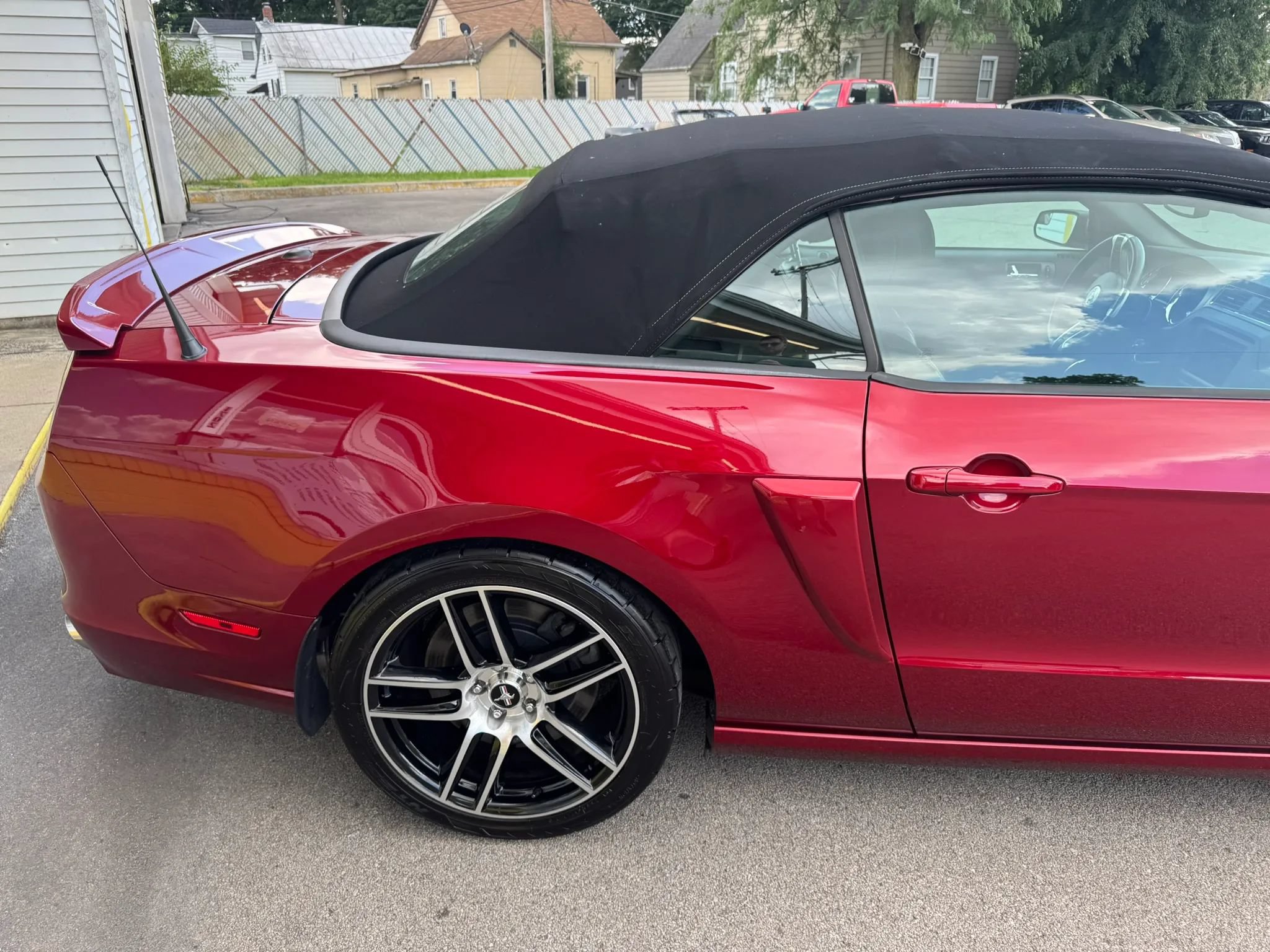 Used 2014 Ford Mustang GT Premium w/ Electronics Package RWD image 10