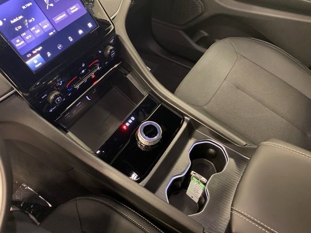 Used 2025 Jeep Grand Cherokee Laredo X w/ Luxury Tech Group I image 11