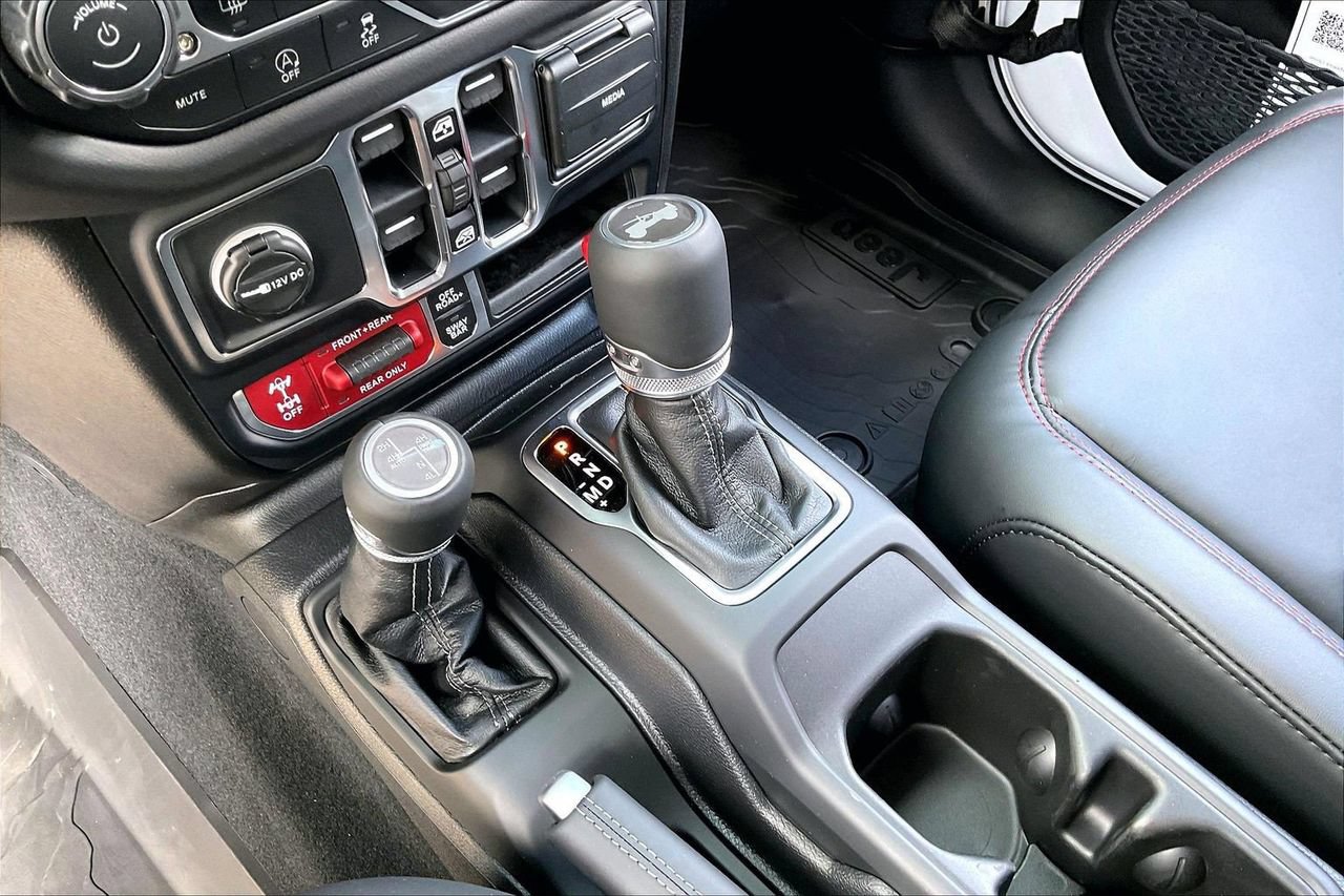 New 2026 Jeep Wrangler Unlimited Rubicon AWD/4WD image 25