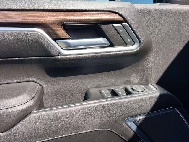 Used 2023 Chevrolet Silverado 1500 LT image 17