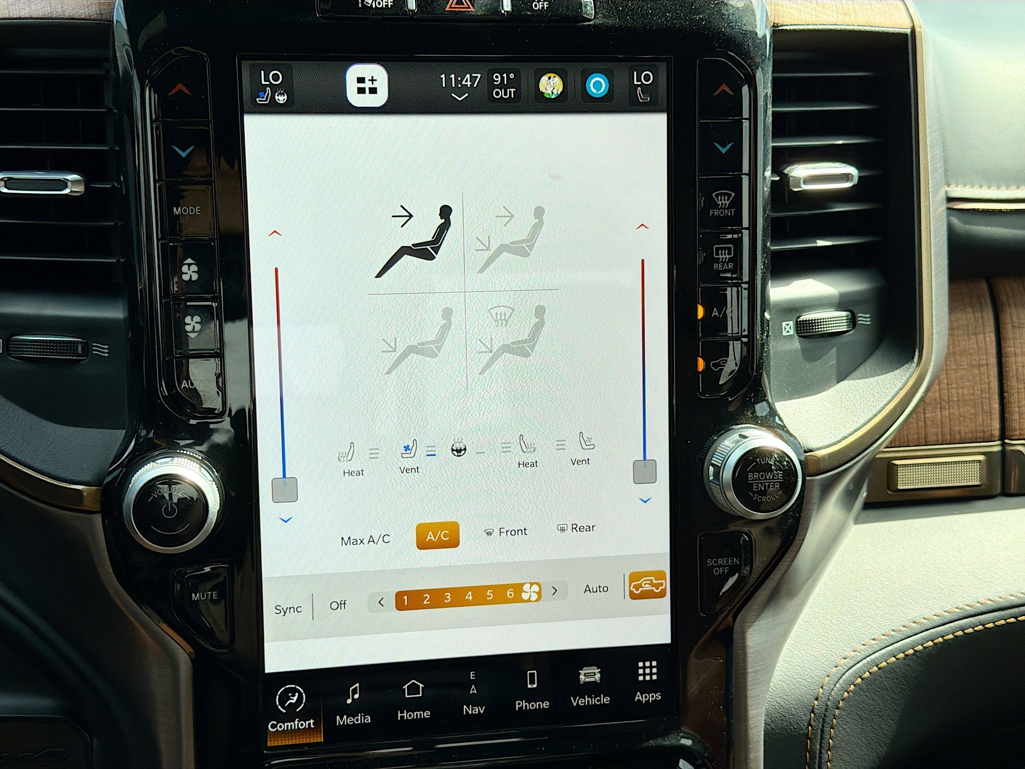 Used 2023 RAM 2500 Limited image 34