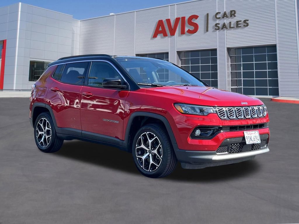 Used 2025 Jeep Compass Limited AWD/4WD image 3