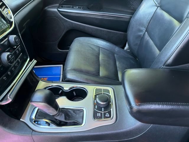 Used 2019 Jeep Grand Cherokee Limited AWD/4WD image 15