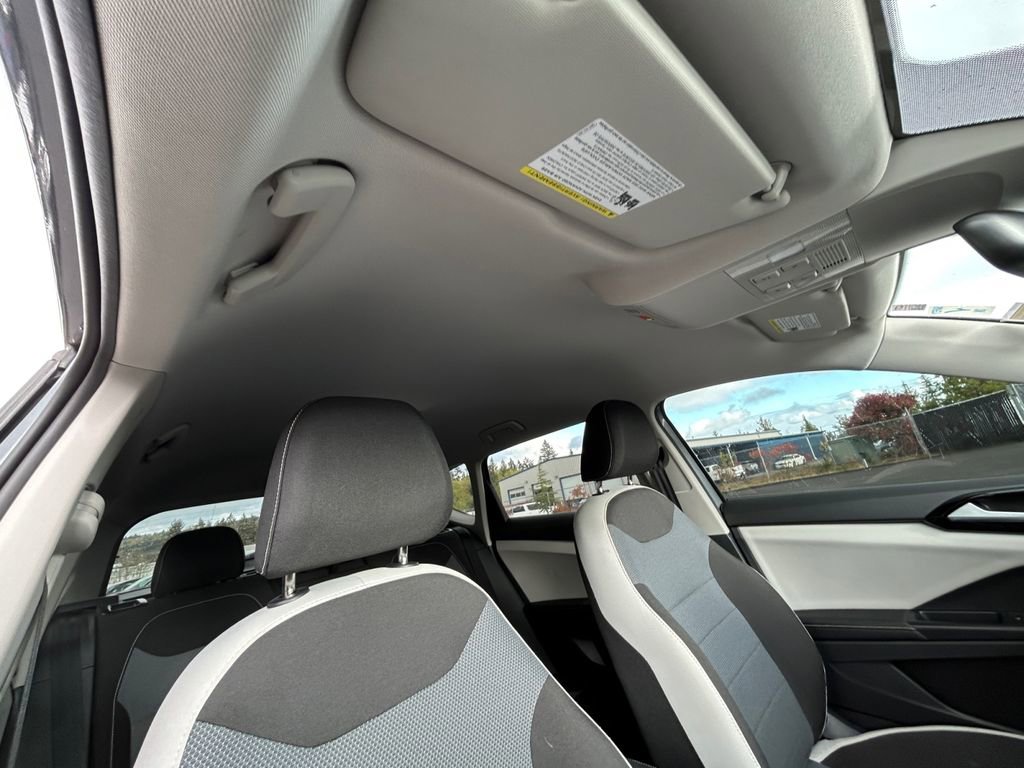 Used 2025 Volkswagen Taos S AWD/4WD image 27