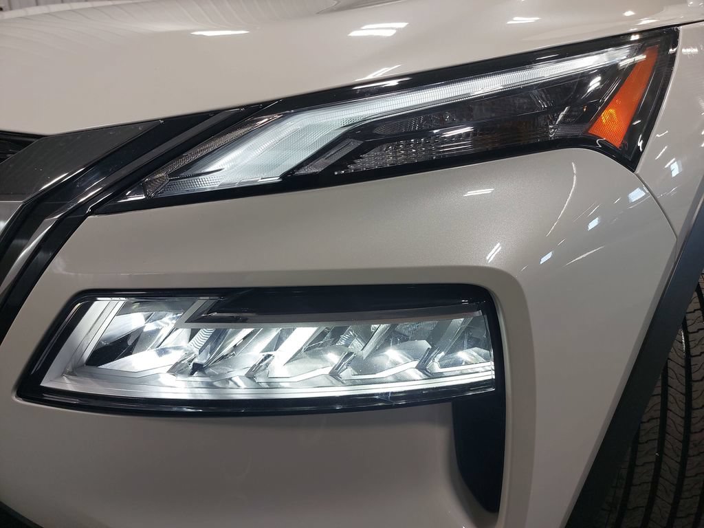 Certified 2023 Nissan Rogue SV AWD/4WD image 30