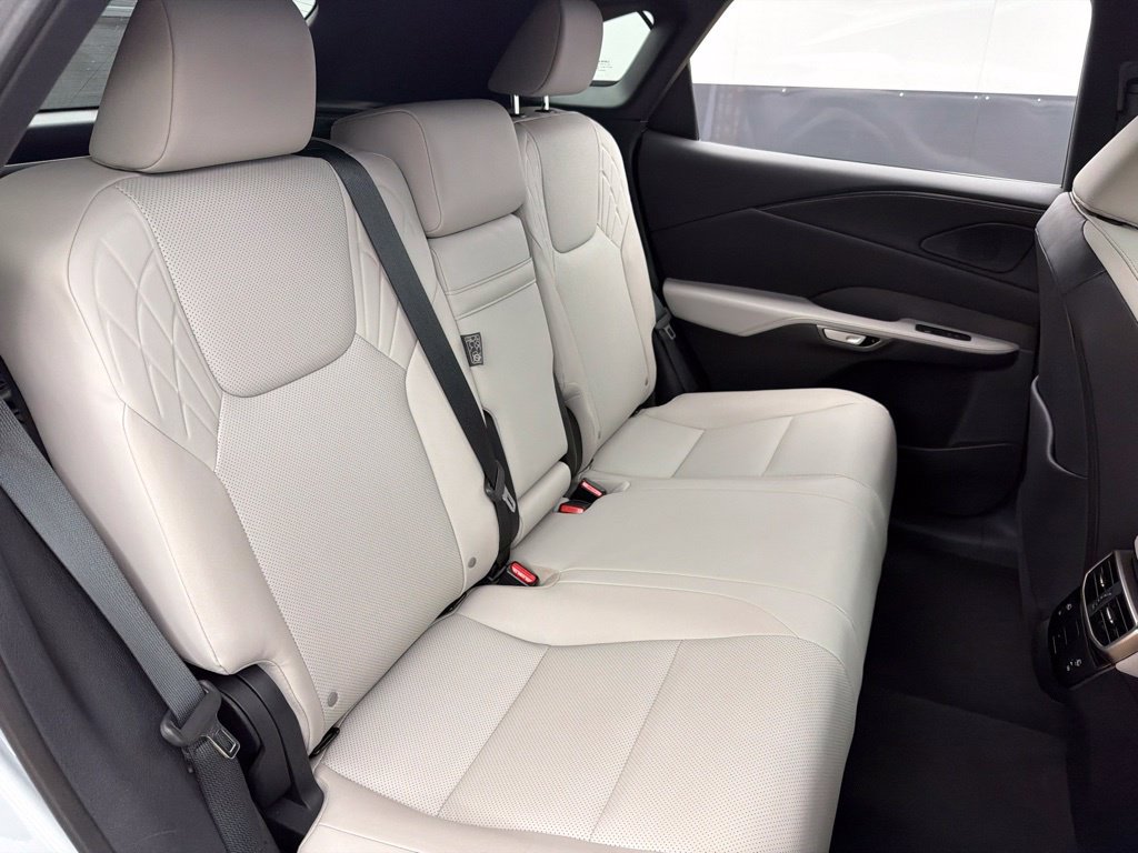 Used 2023 Lexus RX 350 Premium w/ Accessory Package AWD/4WD image 24