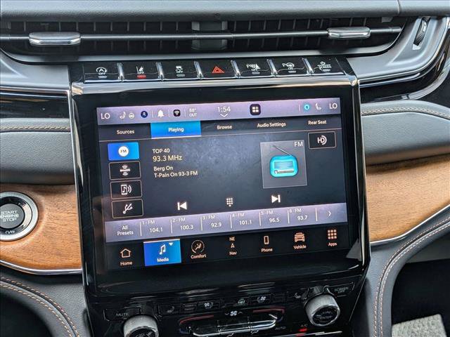 Used 2024 Jeep Grand Cherokee L Summit image 12