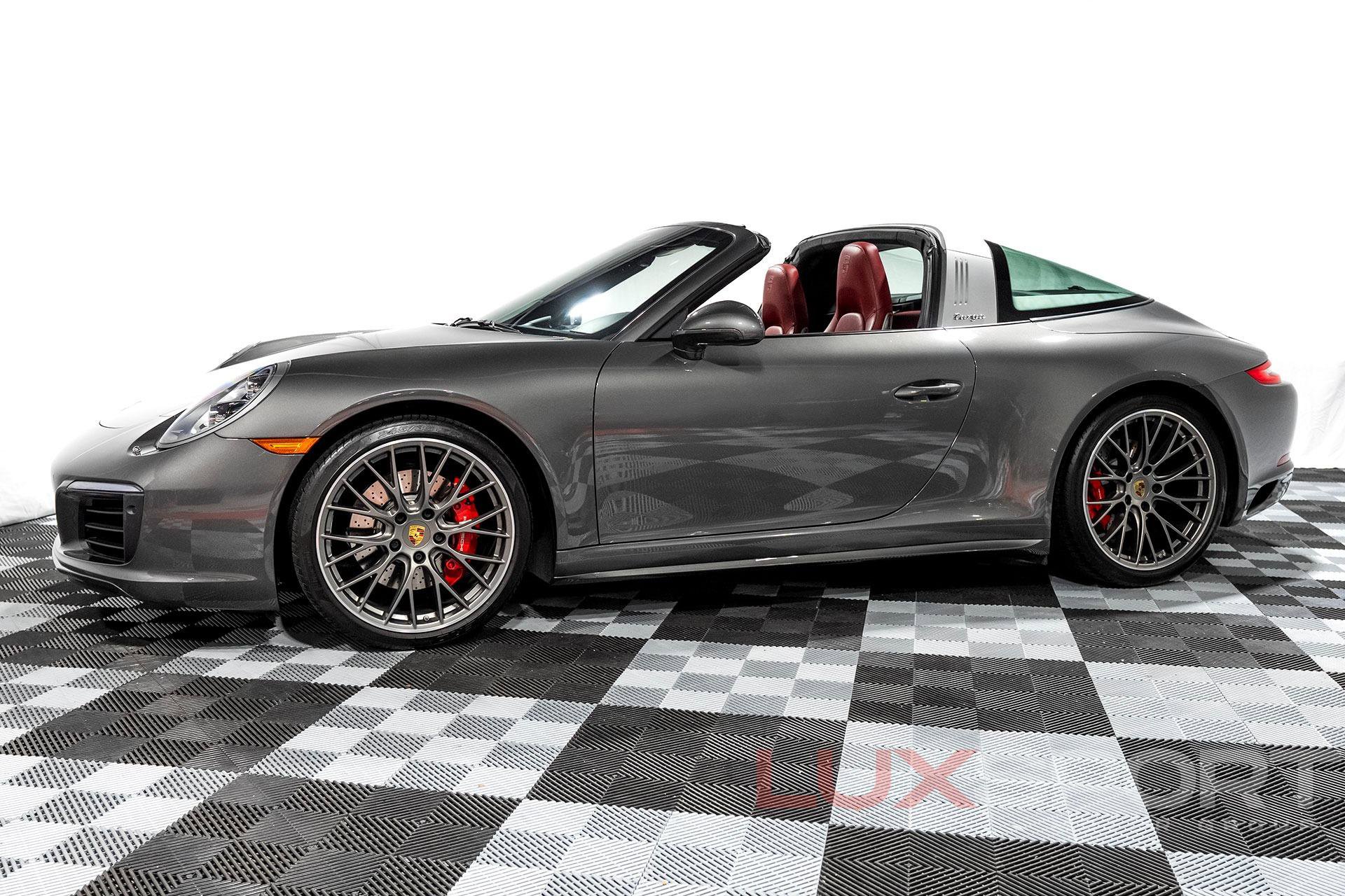 Used 2017 Porsche 911 Targa 4S image 1
