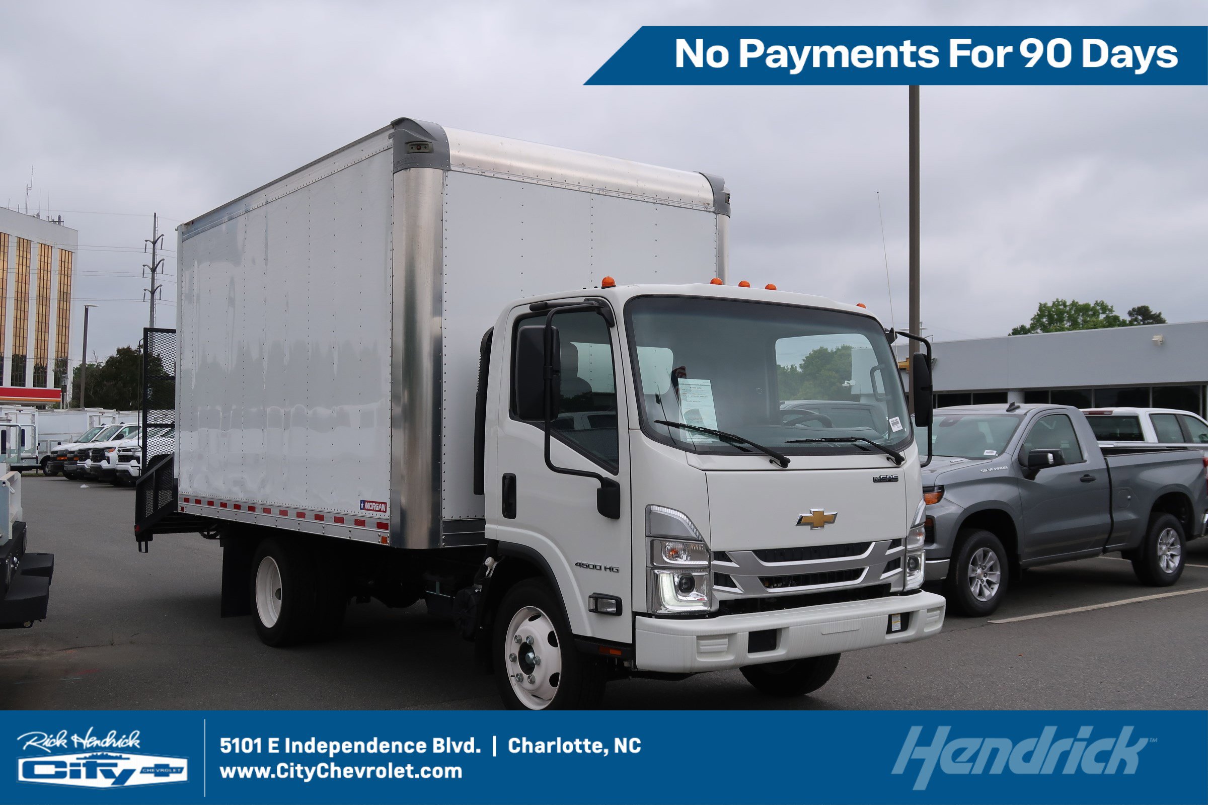 Used 2025 Chevrolet Low Cab Forward RWD image 1