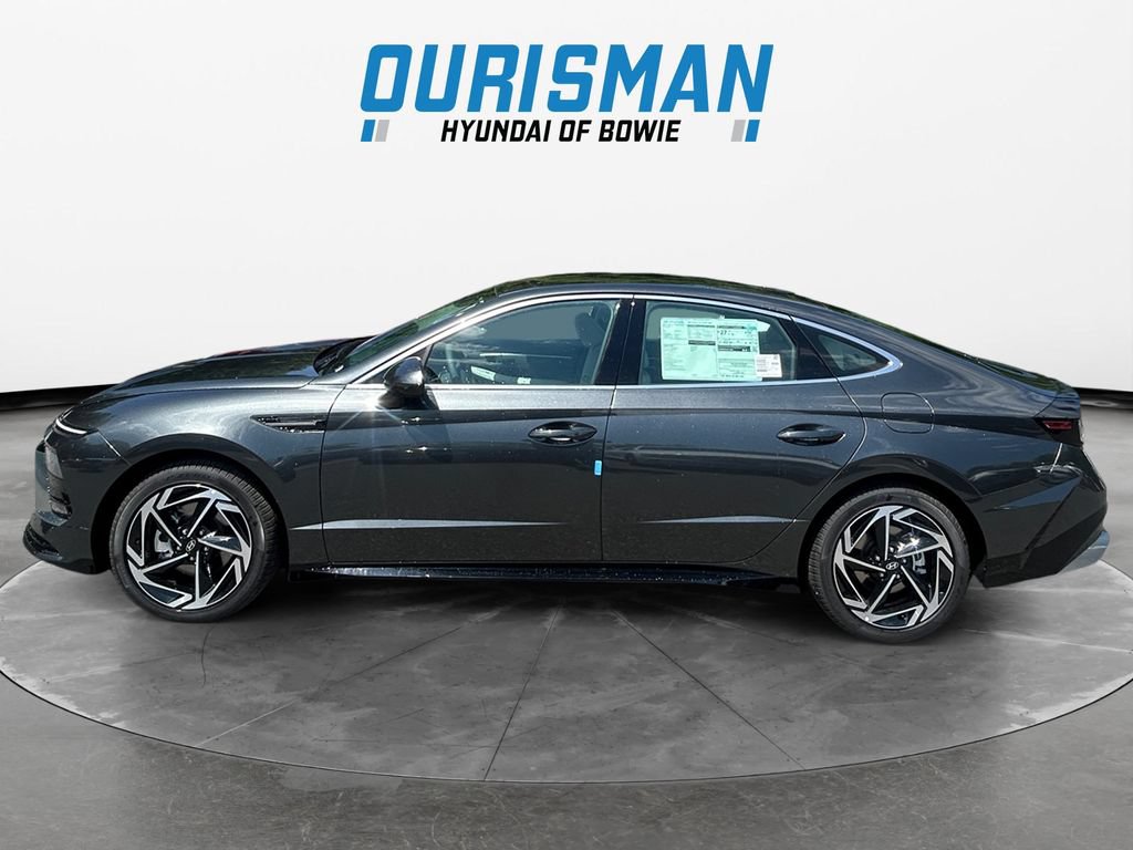 New 2026 Hyundai Sonata SEL FWD image 3