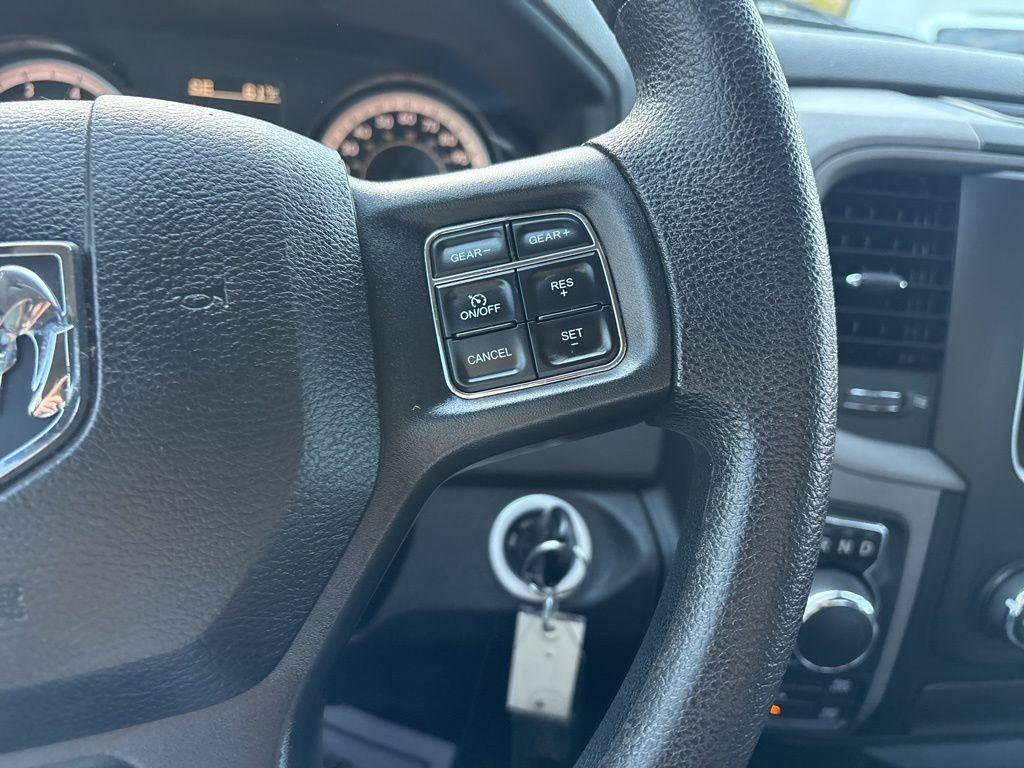 Used 2017 RAM 1500 Express w/ Express Value Package AWD/4WD image 17
