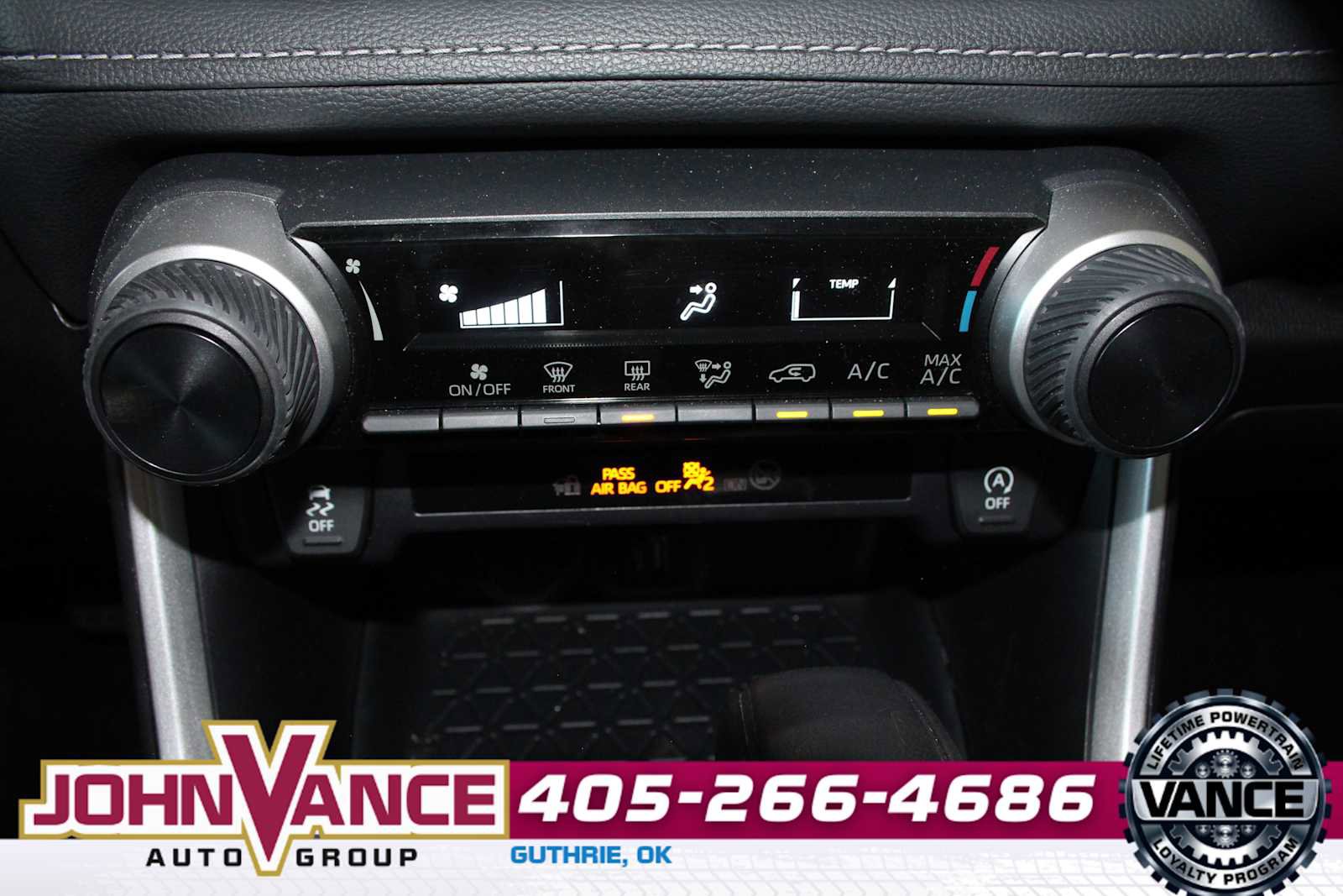 Used 2025 Toyota RAV4 LE AWD/4WD image 35
