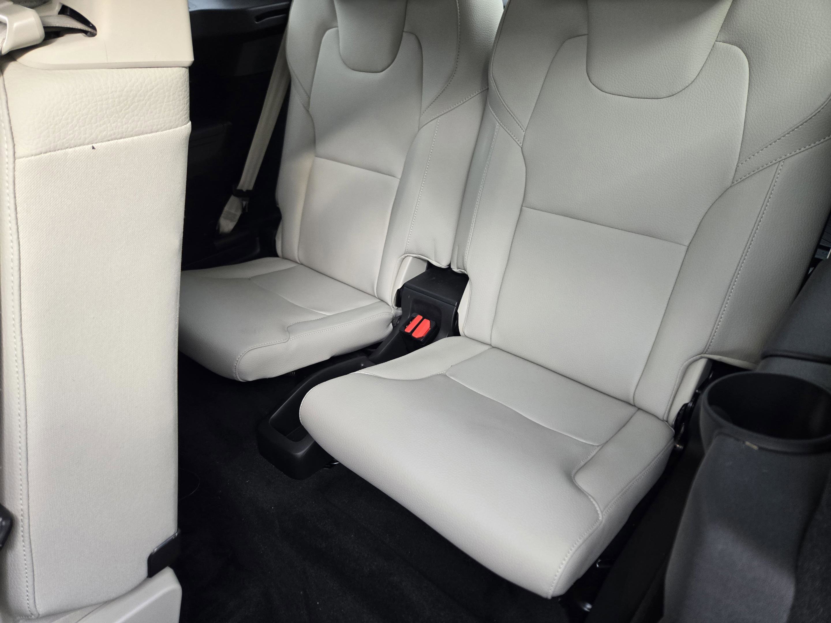 Used 2023 Volvo XC90 T8 Plus w/ Protection Package Premier AWD/4WD image 30