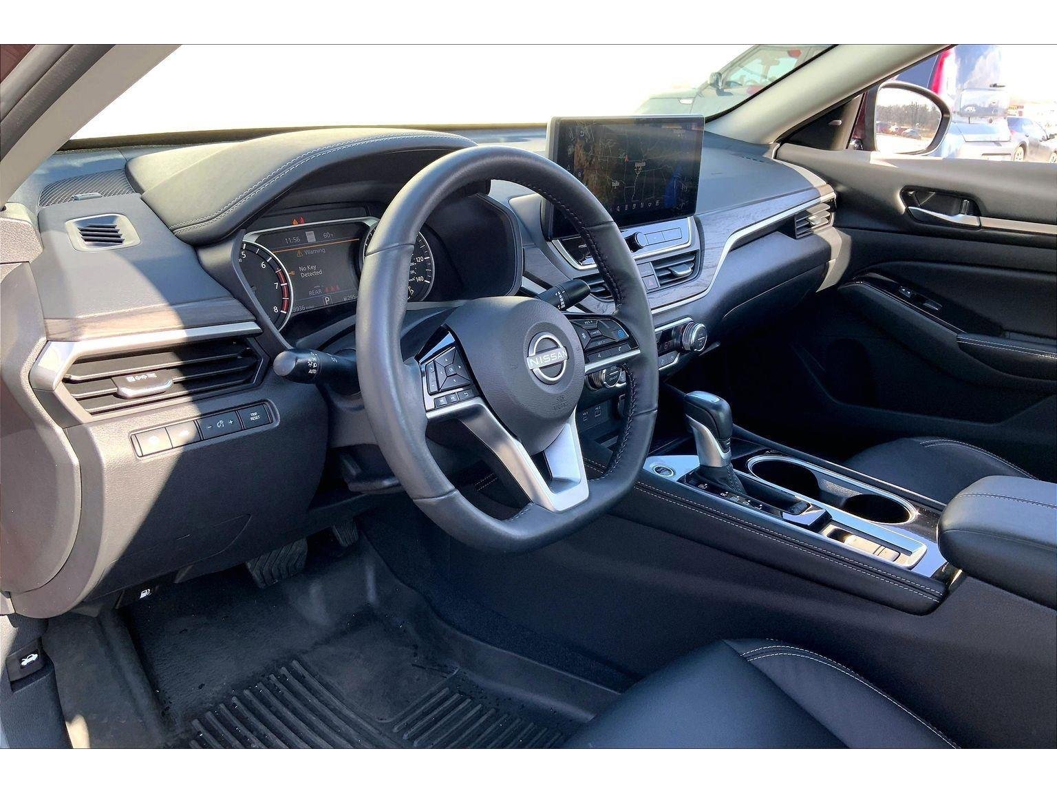 Used 2024 Nissan Altima 2.5 SL image 13