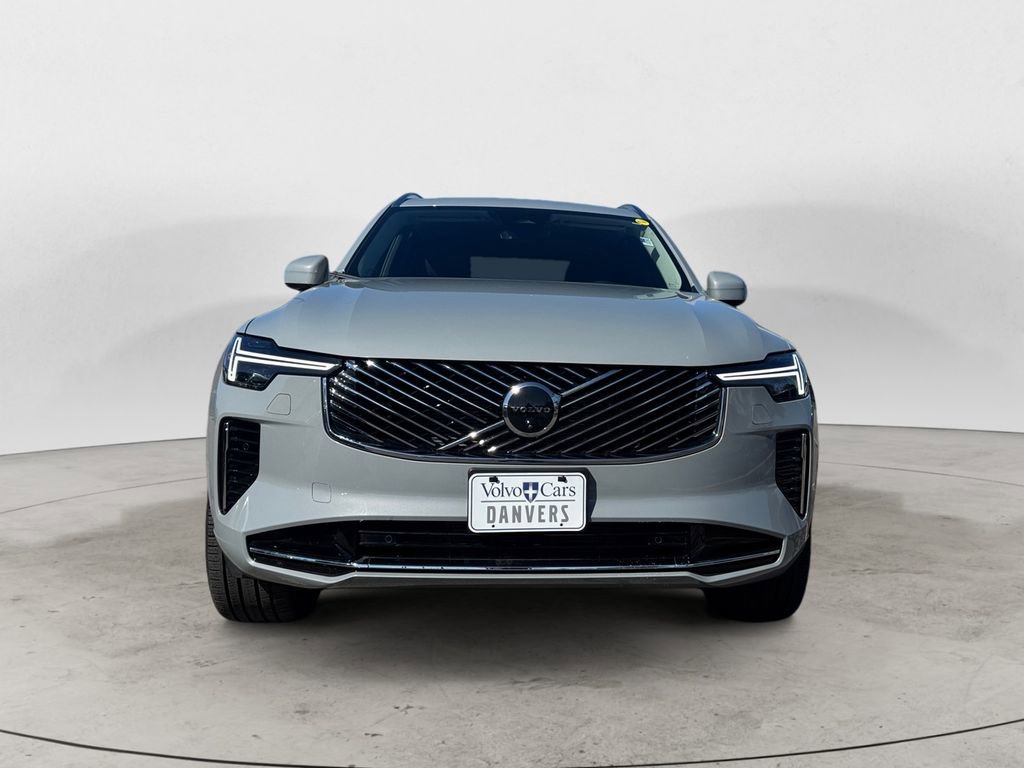 Certified 2025 Volvo XC90 B6 Plus image 27