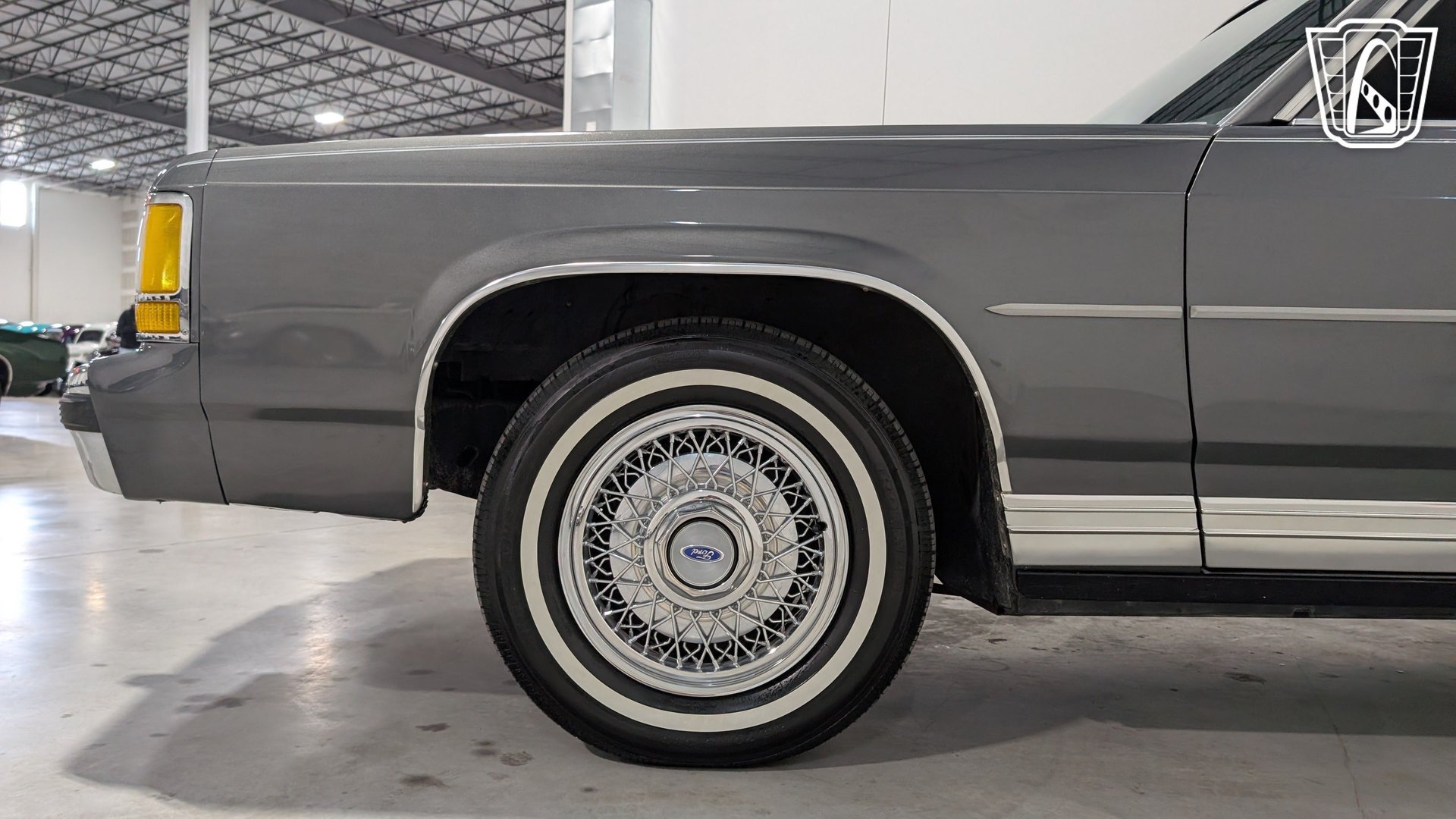 Used 1988 Ford LTD Crown Victoria RWD image 27