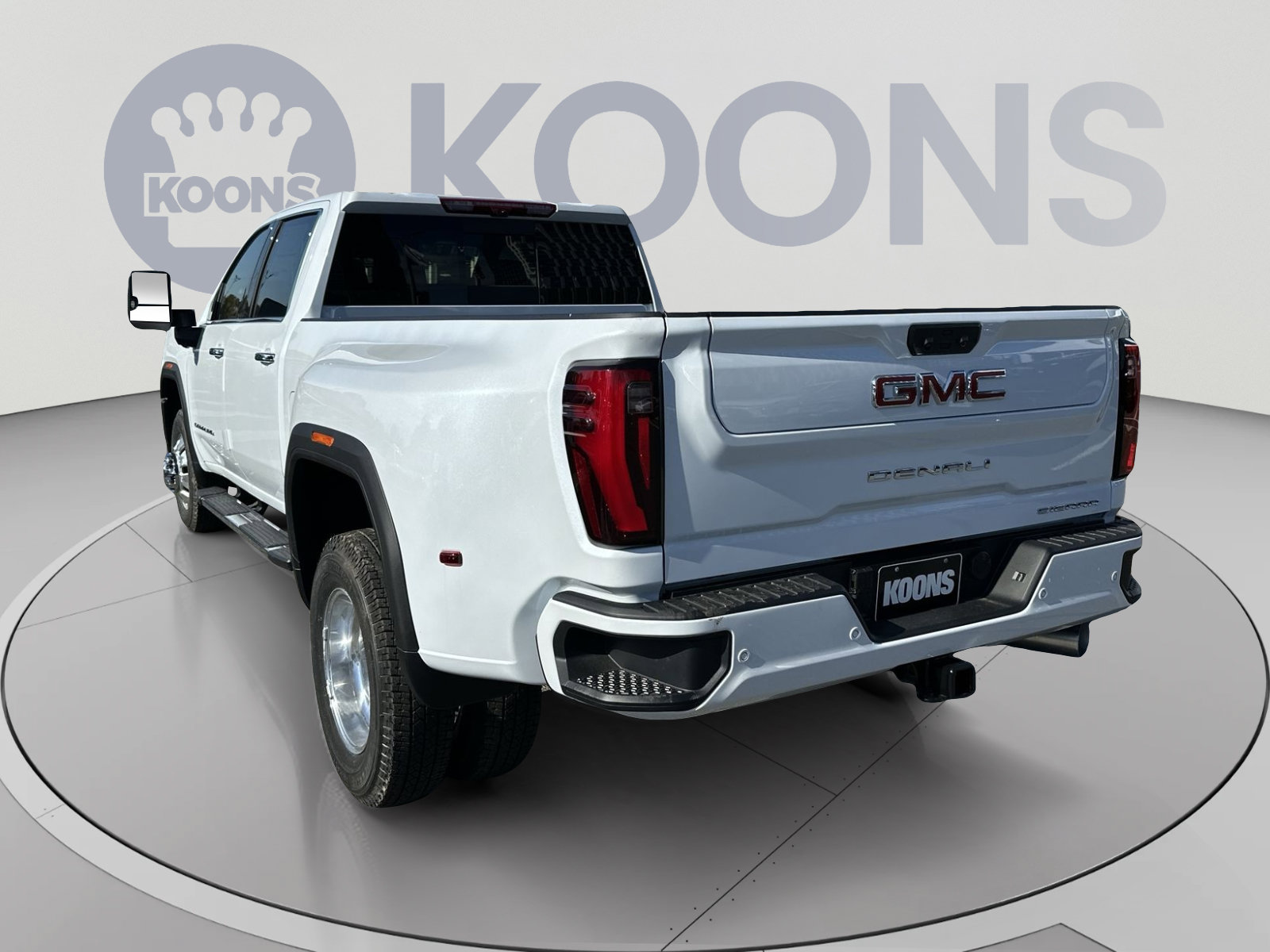 New 2026 GMC Sierra 3500 Denali w/ Denali Reserve Package AWD/4WD image 4