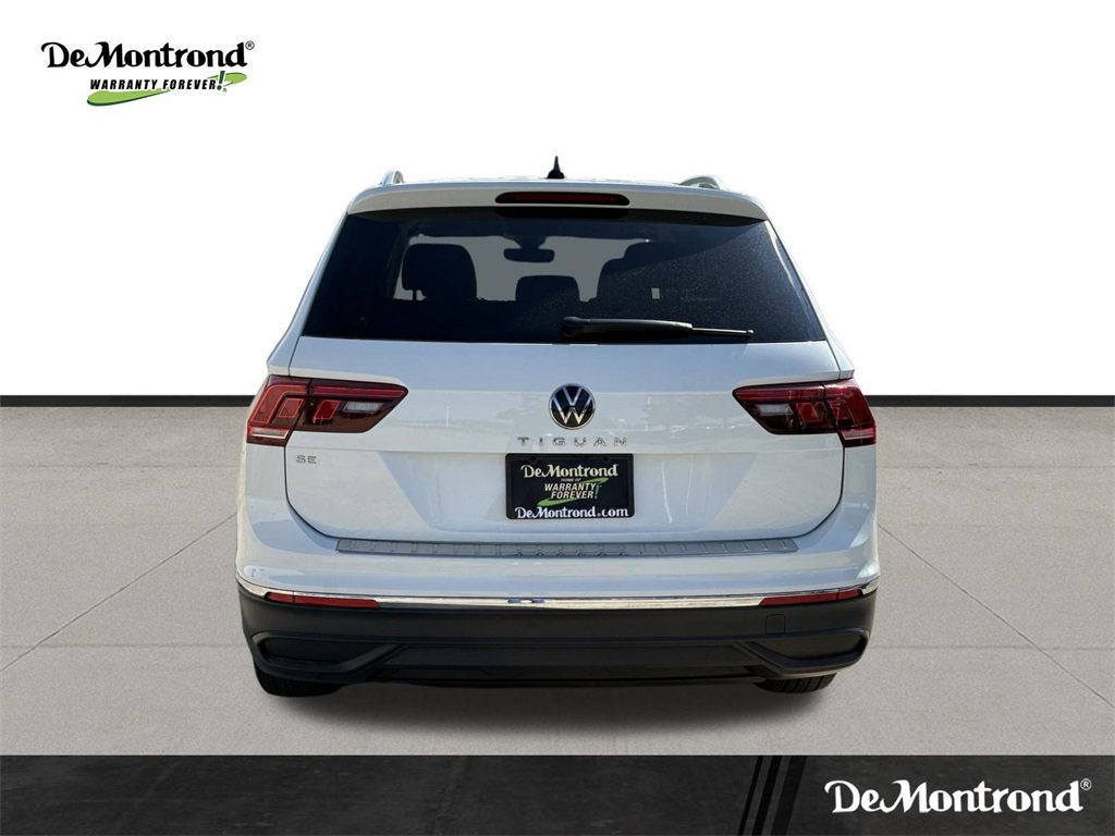 Certified 2024 Volkswagen Tiguan SE image 6