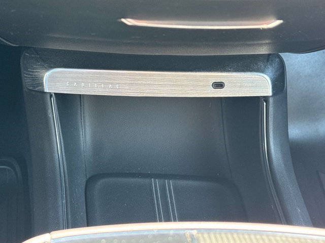 Certified 2024 Cadillac Lyriq Luxury AWD/4WD image 14