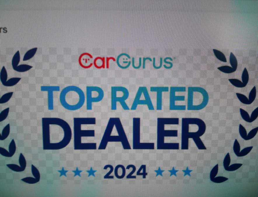 Used 2023 Land Rover Defender 130 X-Dynamic SE AWD/4WD image 93