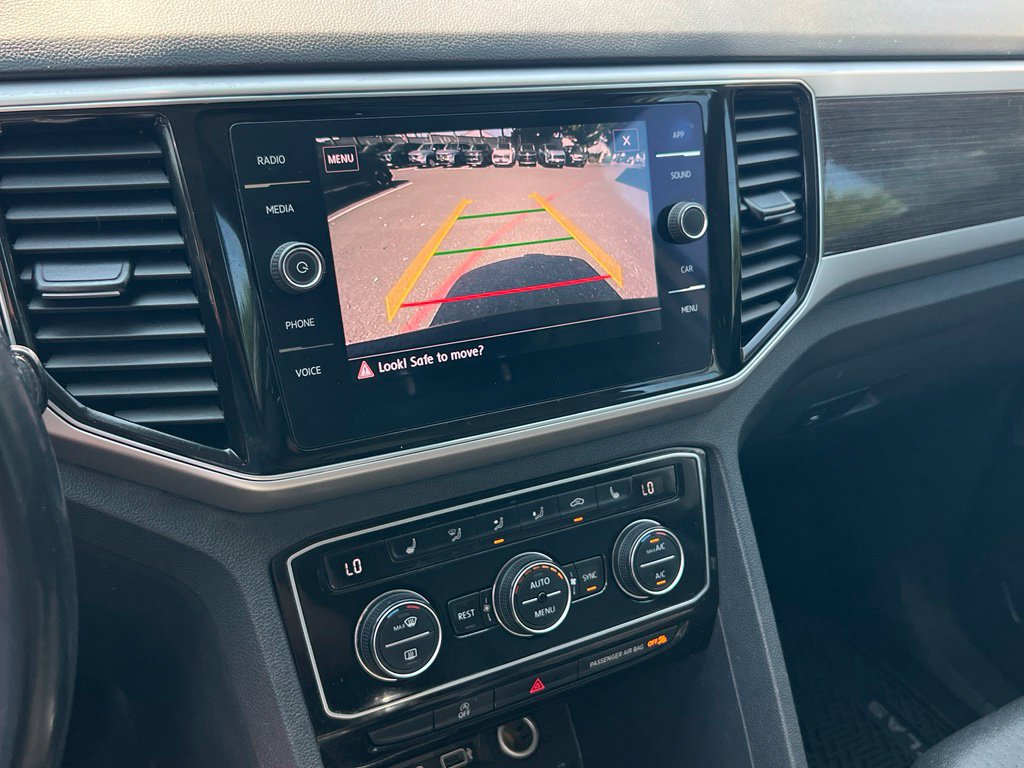 Used 2018 Volkswagen Atlas SEL AWD/4WD image 18