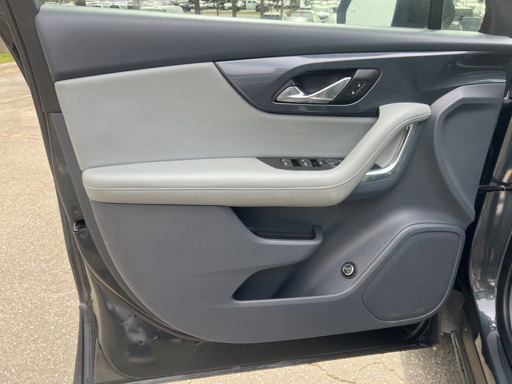 Used 2020 Chevrolet Blazer LT image 18