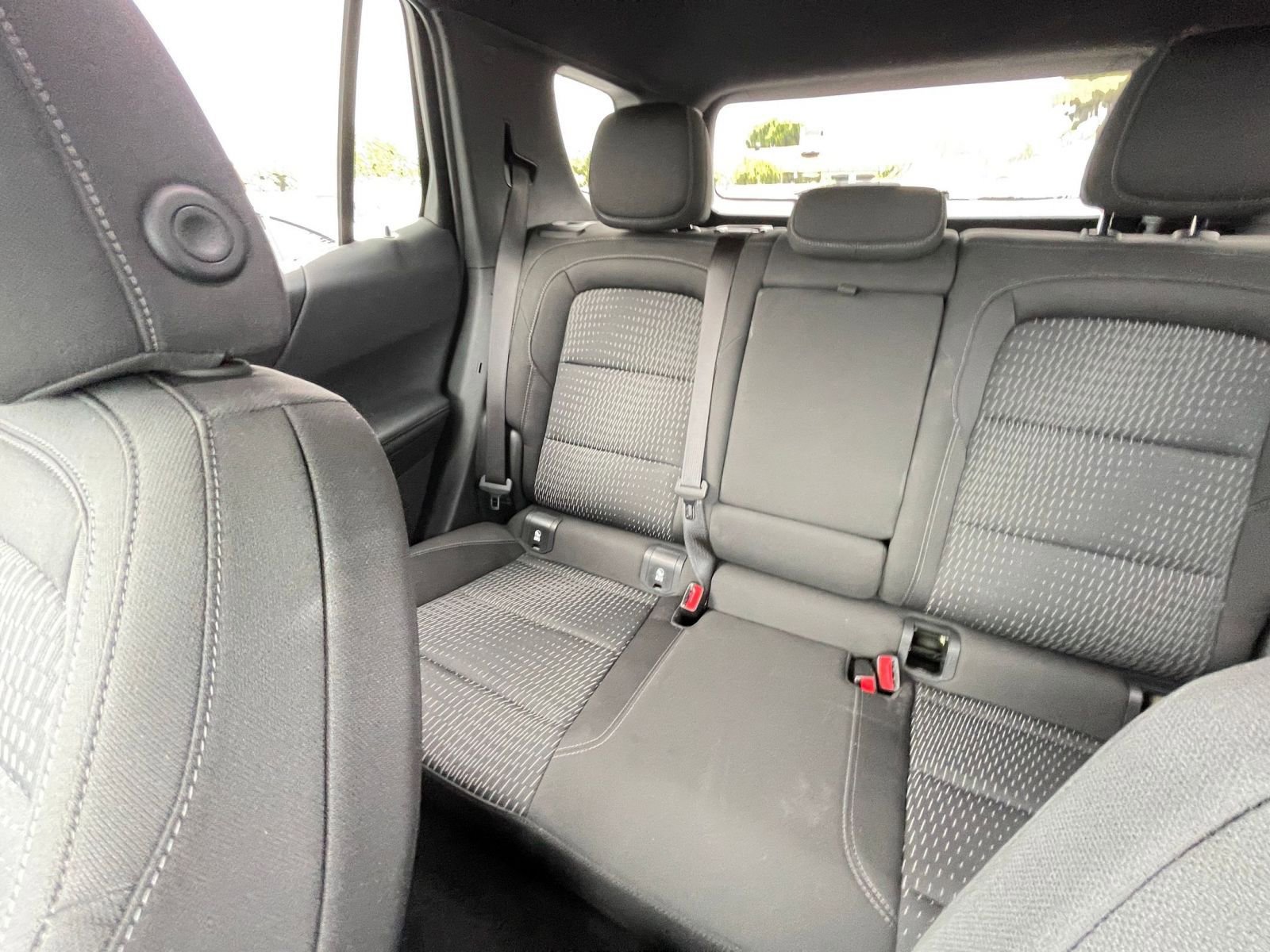 Used 2025 Chevrolet Equinox LT image 38