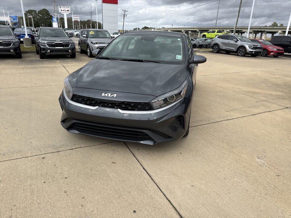 Certified 2024 Kia Forte LXS w/ LXS Technology Package FWD image 4