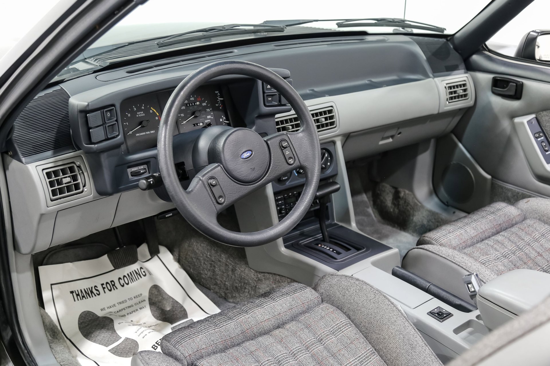 Used 1989 Ford Mustang LX RWD image 16