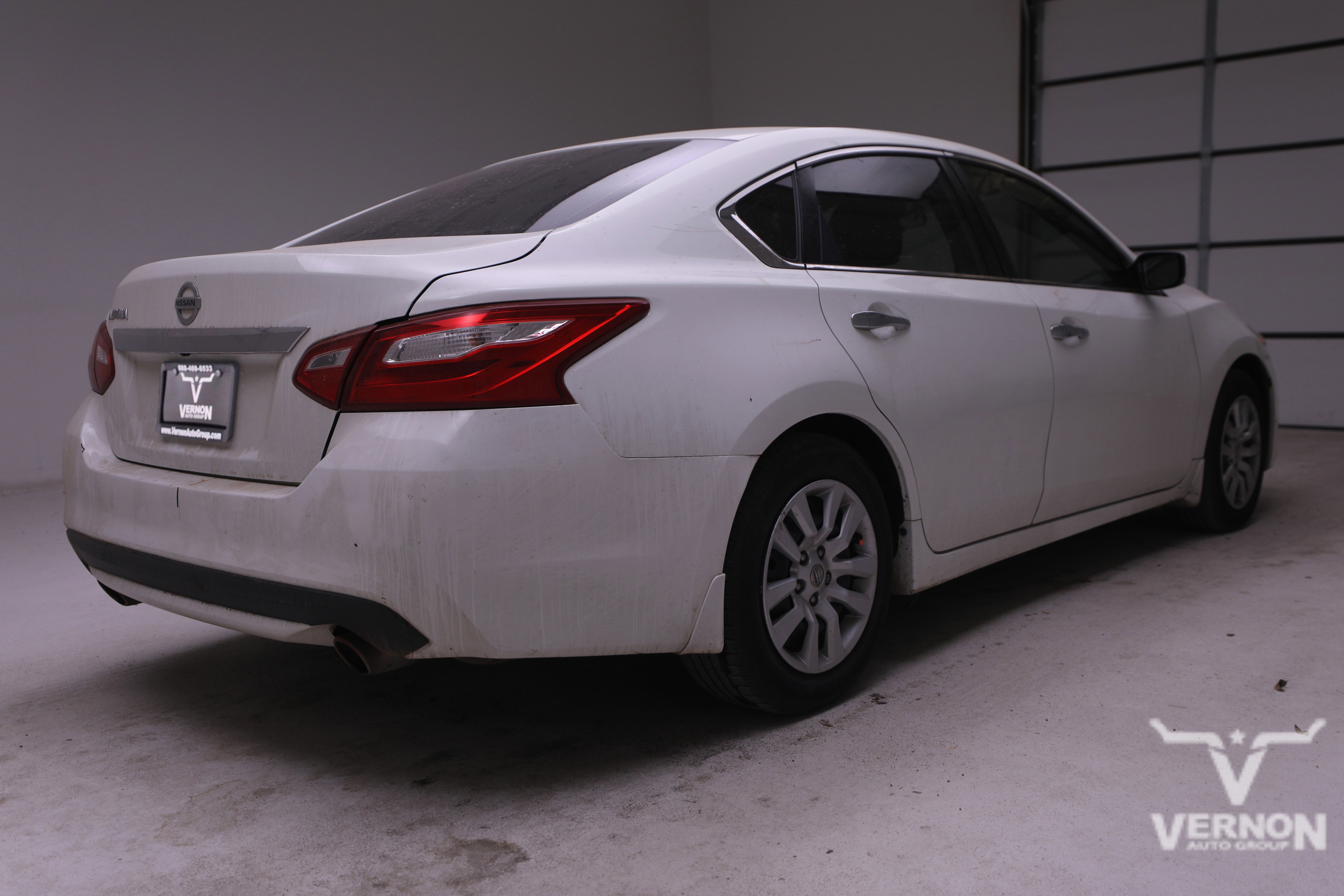 Used 2017 Nissan Altima 2.5 S w/ Power Driver Seat Package image 4