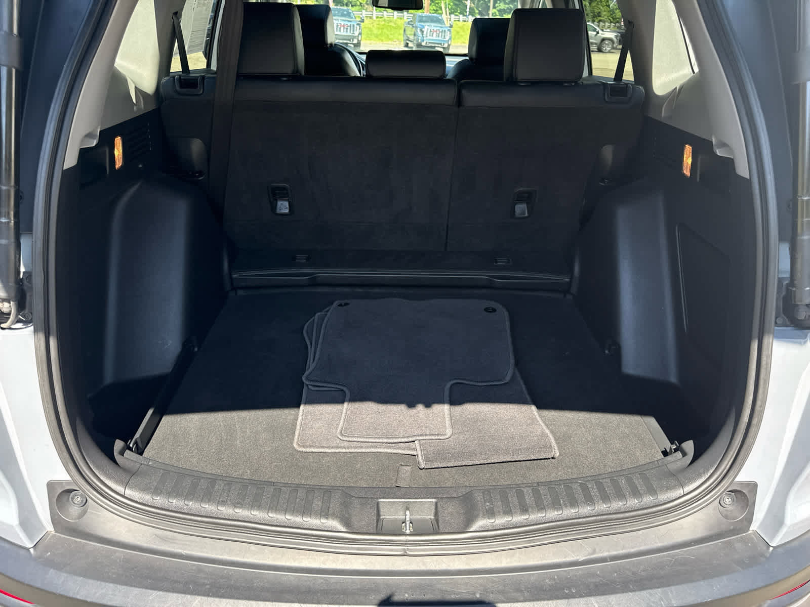 Used 2020 Honda CR-V Touring image 24