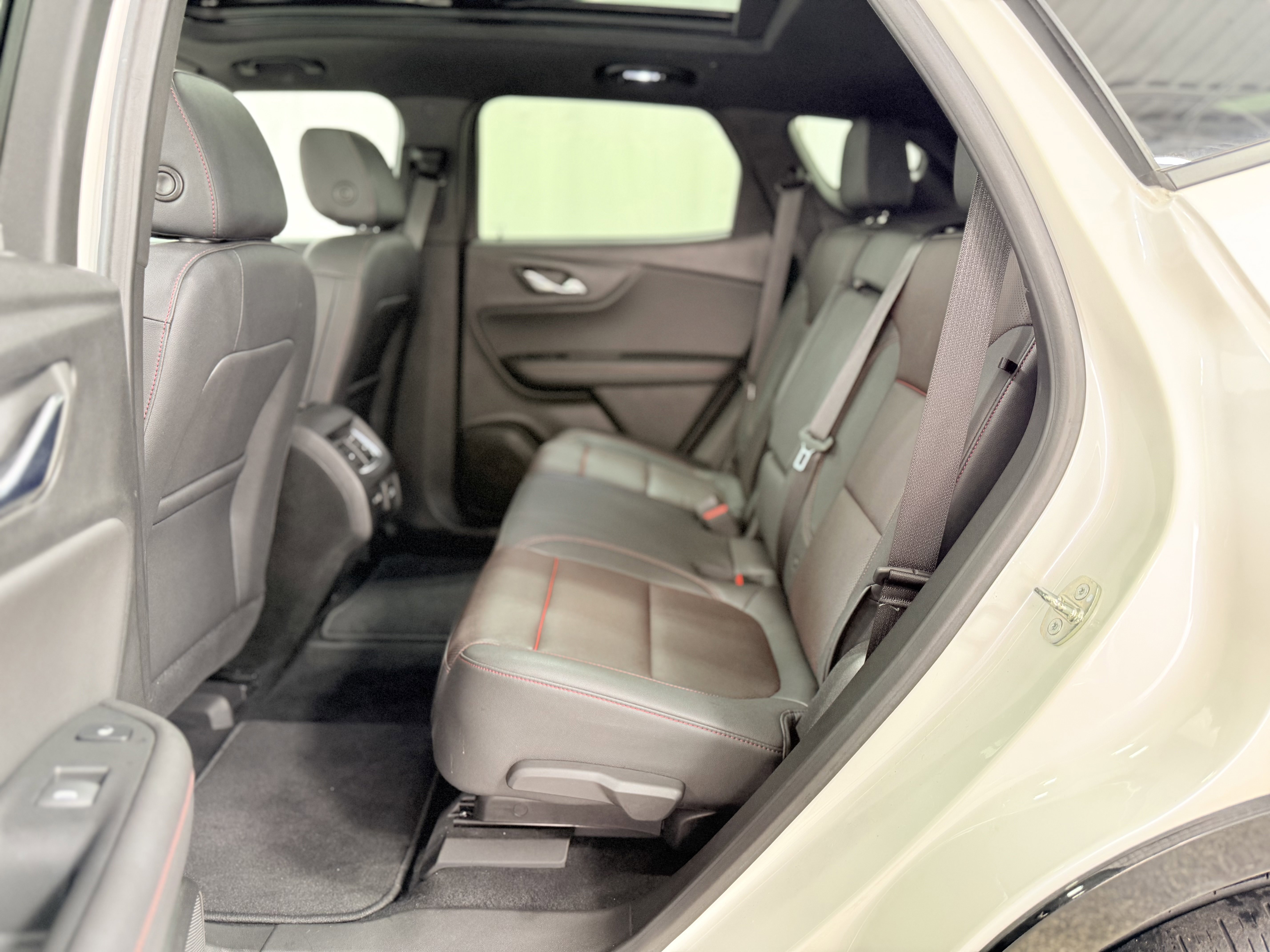 Certified 2023 Chevrolet Blazer RS w/ Driver Confidence II Package image 27