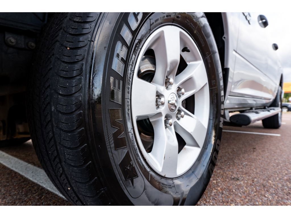 Used 2014 RAM 1500 Tradesman w/ Exterior Appearance Group image 9