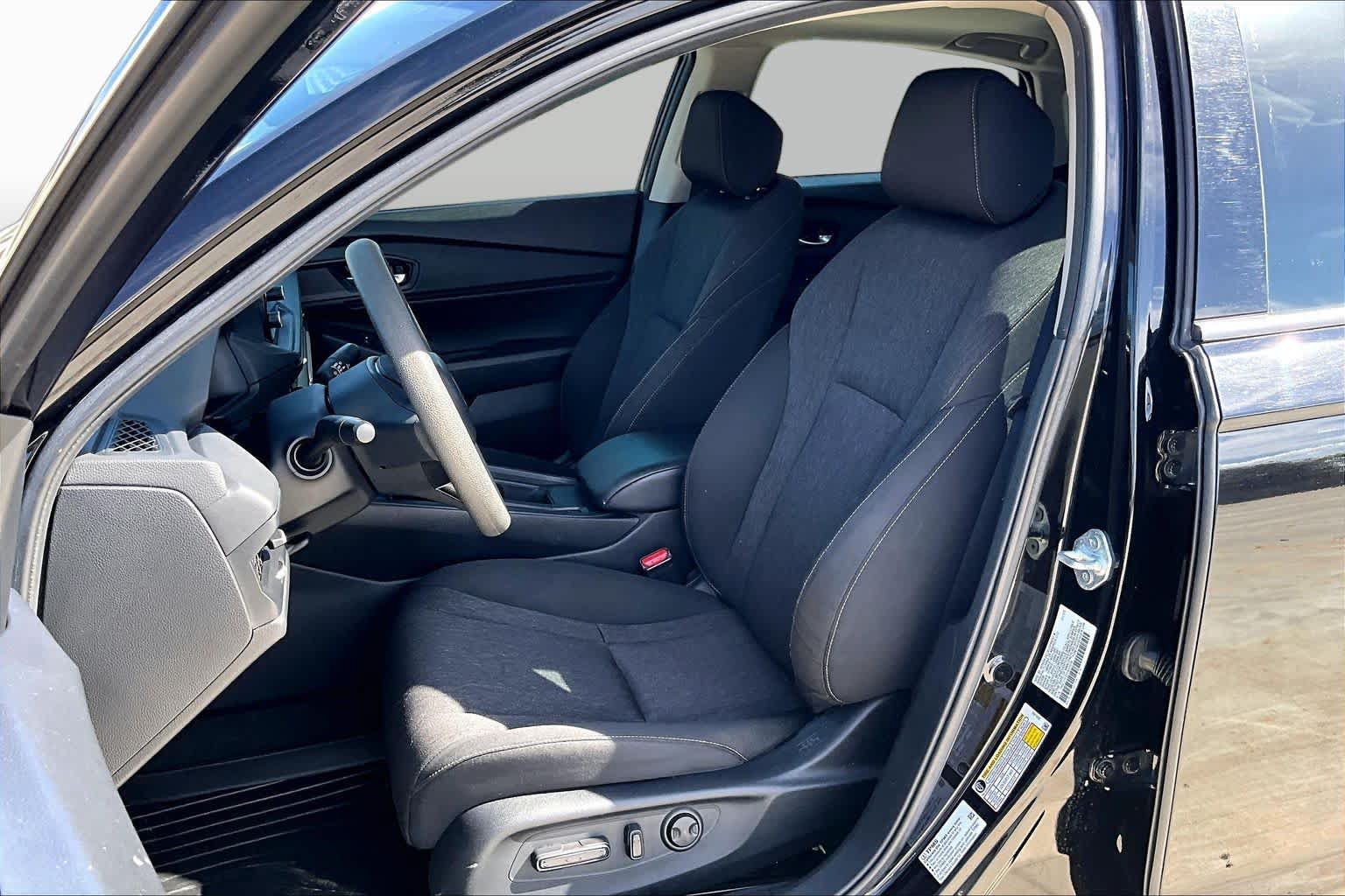 Used 2023 Honda Accord EX image 8