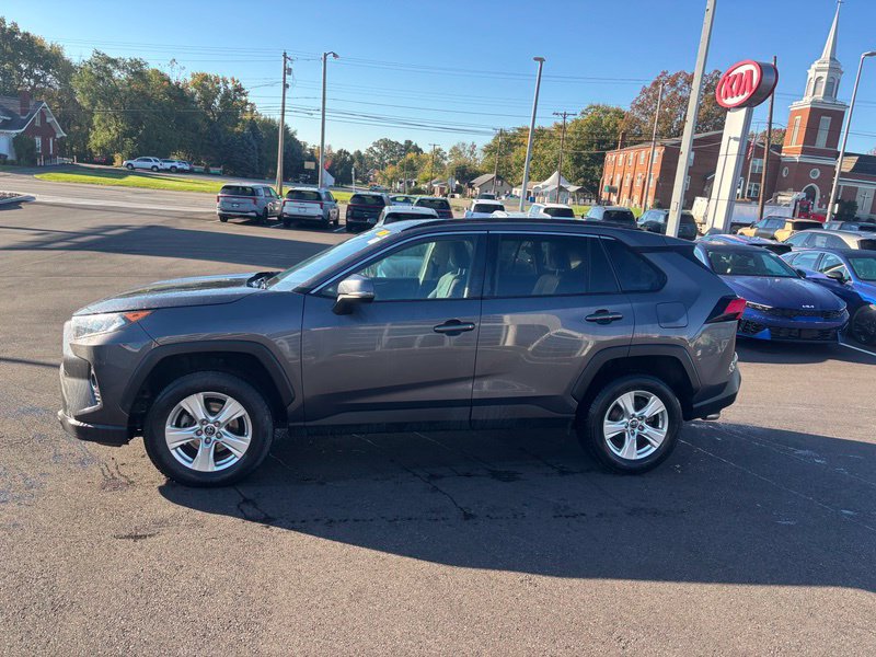 Used 2019 Toyota RAV4 XLE w/ Convenience Package AWD/4WD image 5