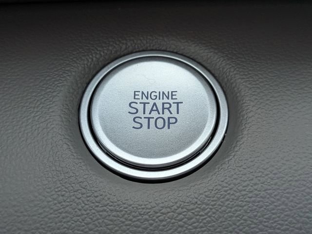 Used 2023 Hyundai Elantra SEL FWD image 29