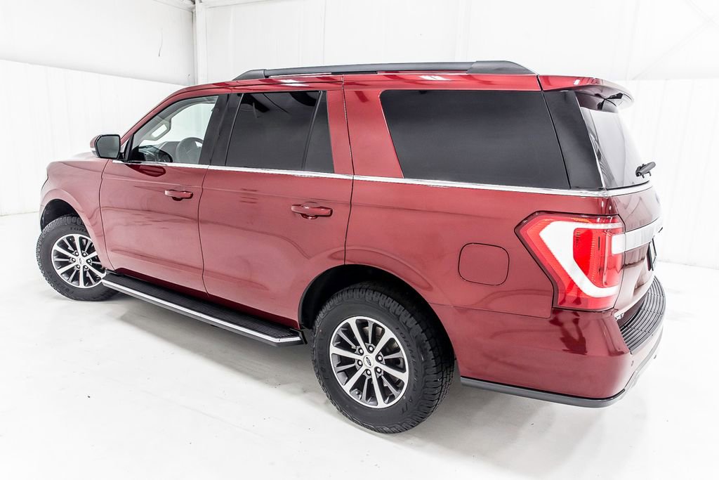 Used 2018 Ford Expedition XLT w/ Equipment Group 202A image 4