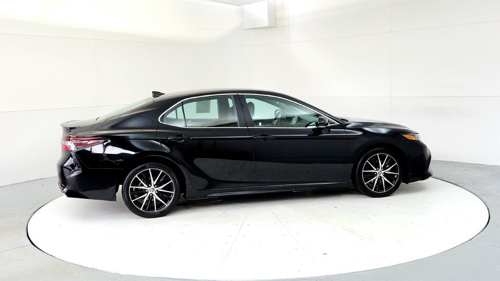 Certified 2024 Toyota Camry SE FWD image 6