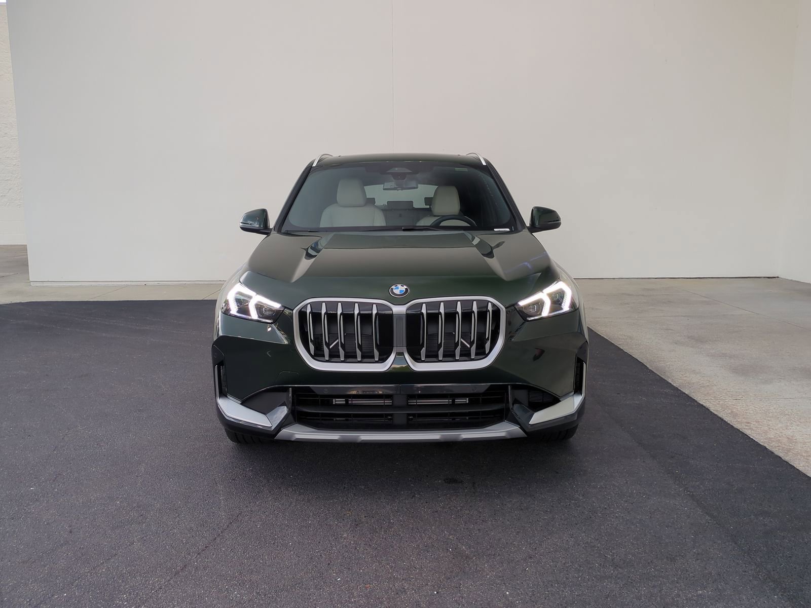 Certified 2025 BMW X1 xDrive28i w/ Convenience Package image 3