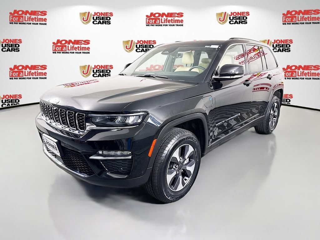 Used 2022 Jeep Grand Cherokee Limited 4xe w/ Luxury Tech Group II AWD/4WD image 15